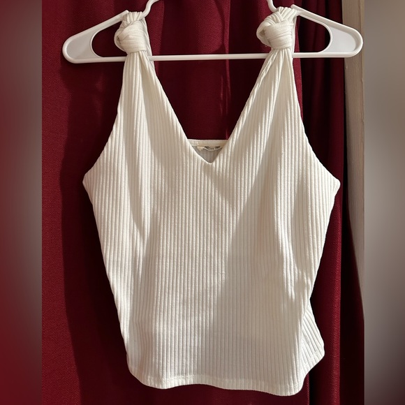 White V neck top - Picture 1 of 3